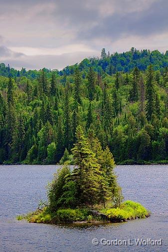 Lake Island_01819.jpg - Photographed on the north shore of Lake Superior near Wawa, Ontario, Canada.